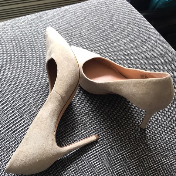 Halston Heritage Nude Suede Pumps (7M) - Picture 4 of 5
